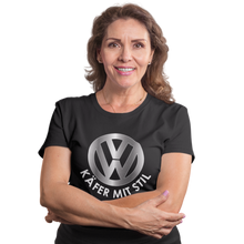Lade das Bild in den Galerie-Viewer, VW Käfer mit Stil  - Damen T-Shirt